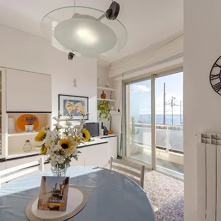 Apartament Rivamarsud - Sea View - Parking *